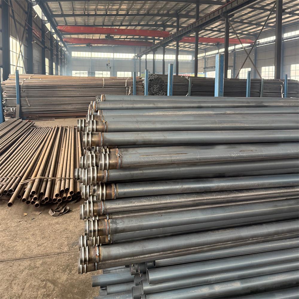 宝益德钢管福州市销售处 厂区及加工车间